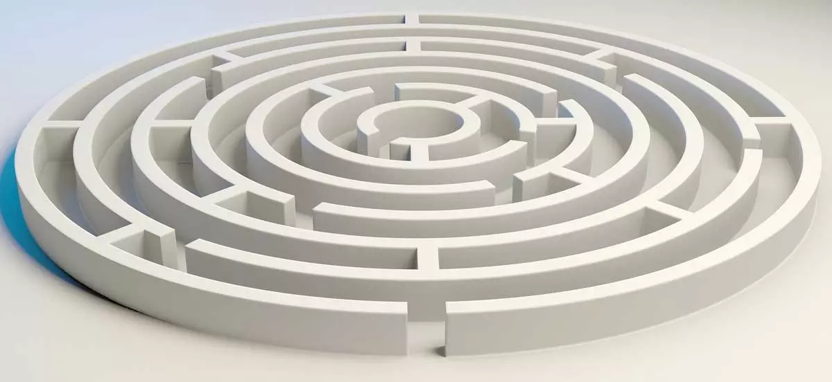 Das Labyrinth steht als Symbol für die Suchmaschinenoptimierung. Verschlungene Wege werden durch die Suchmaschinenoptimierung klarer.